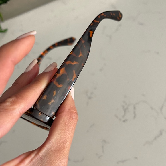 Sunglasses - Picture 9 of 9